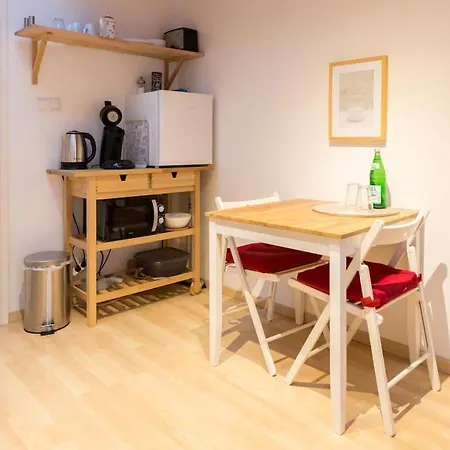 Wilhelmstr Fuer Bis Zu 3 Personen Bruehl (Rhineland)